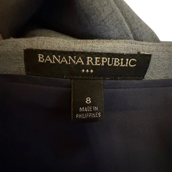 Banana Republic | Women’s Lightweight Pencil Skirt - Size 8 - NWOT - Picture 2 of 4